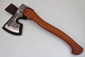 Топор "Таёжный" малый Х12мф. Топорище Сапеле.